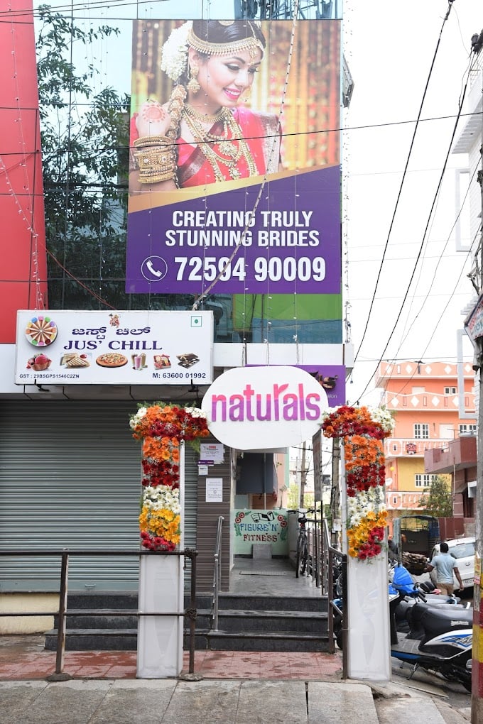 Naturals Salon & Spa - Devasandra, KRPuram, Bengaluru