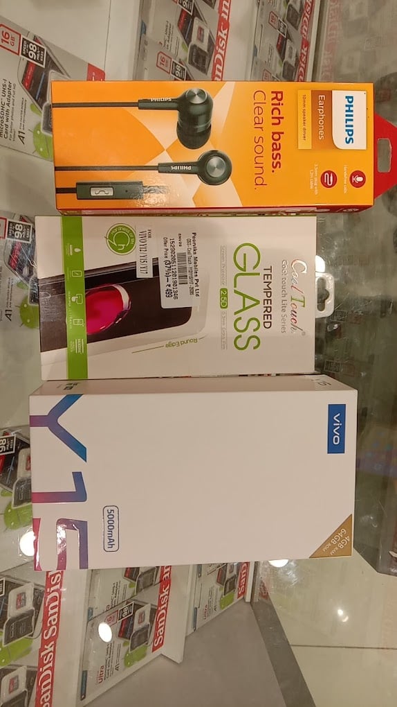 Poorvika Mobiles Hebbagodi - 2