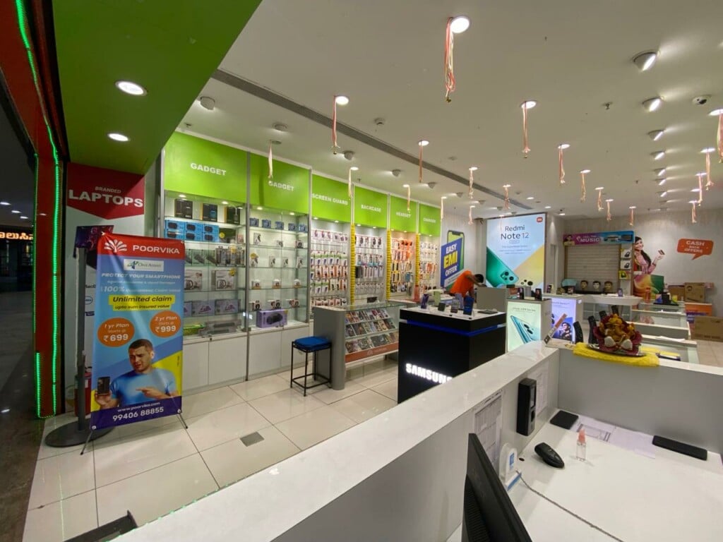 Poorvika Mobiles Elements Mall - 2