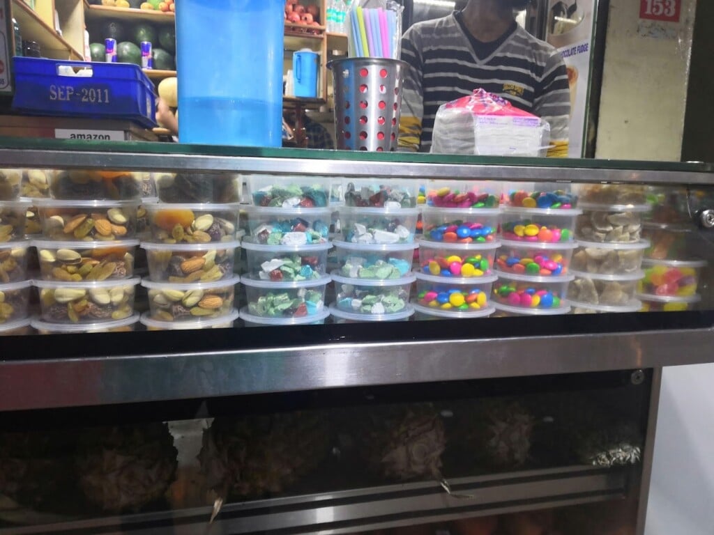 Sri Vinayaka Juice Center -best juice ice cream and chat centre in bangalore - 5