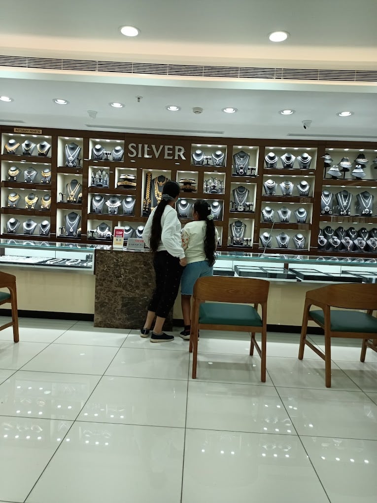 Joyalukkas Jewellery Bengaluru - 3