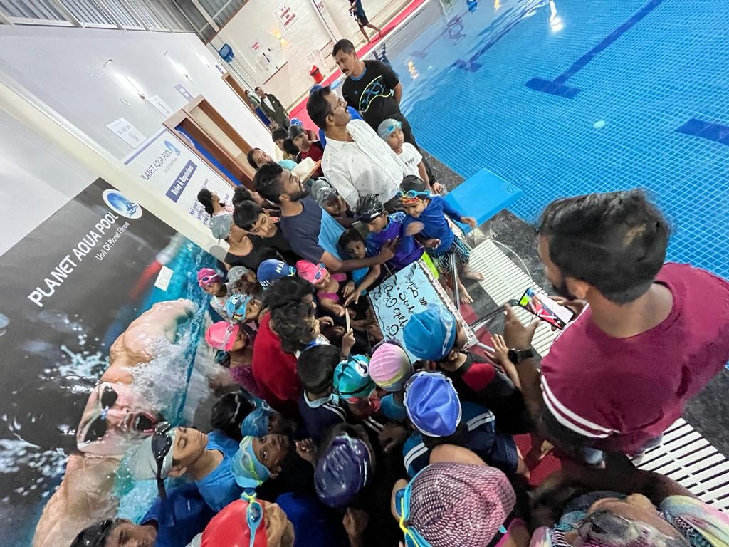 Planet Aqua Pool - 4