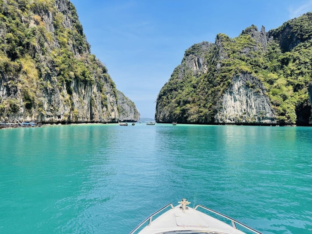 R L TOURS AND TRAVELS - 3