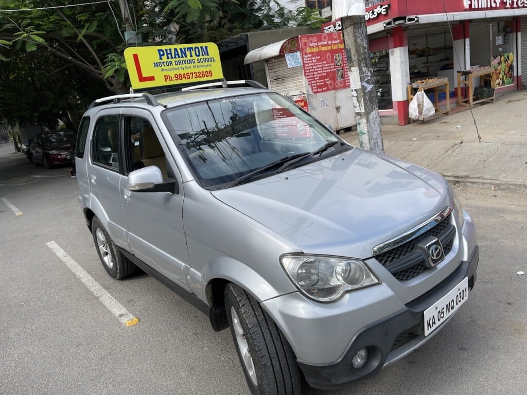 Phantom Motor Driving School - 4