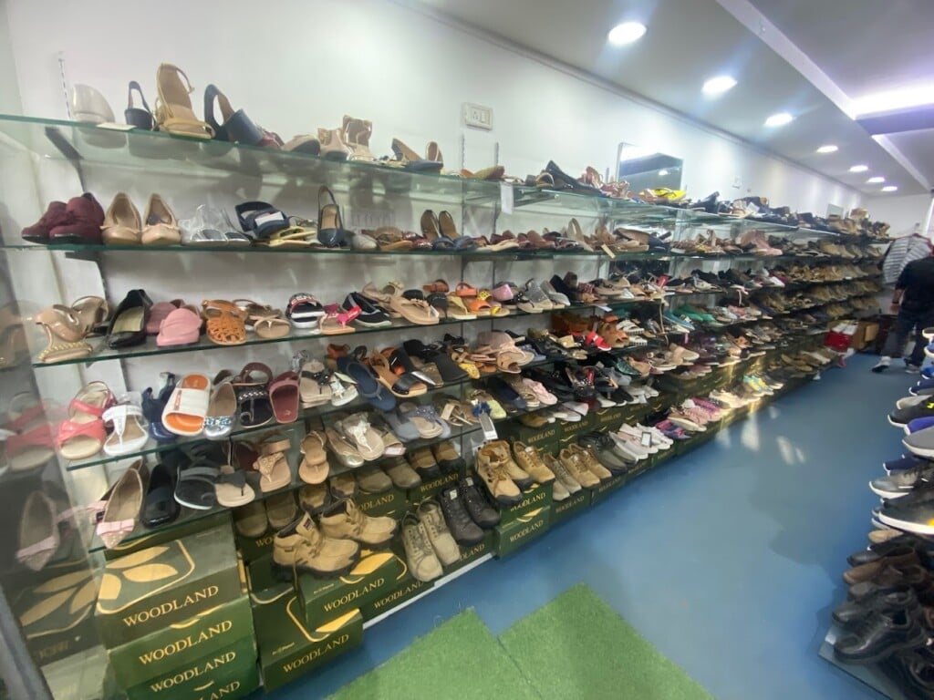 The Shoe Shop - Multi brand FactoryOutlet - 5