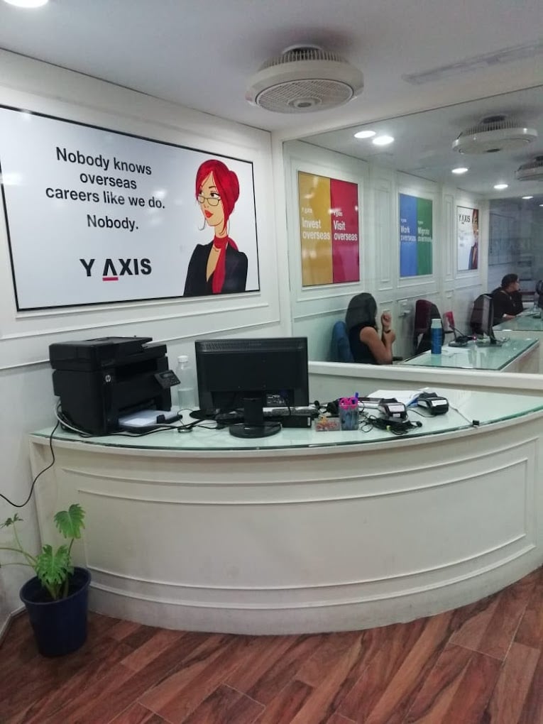 Y-Axis Coaching - MG Road | IELTS, GRE, GMAT, PTE, TOEFL, OET, SAT - 3
