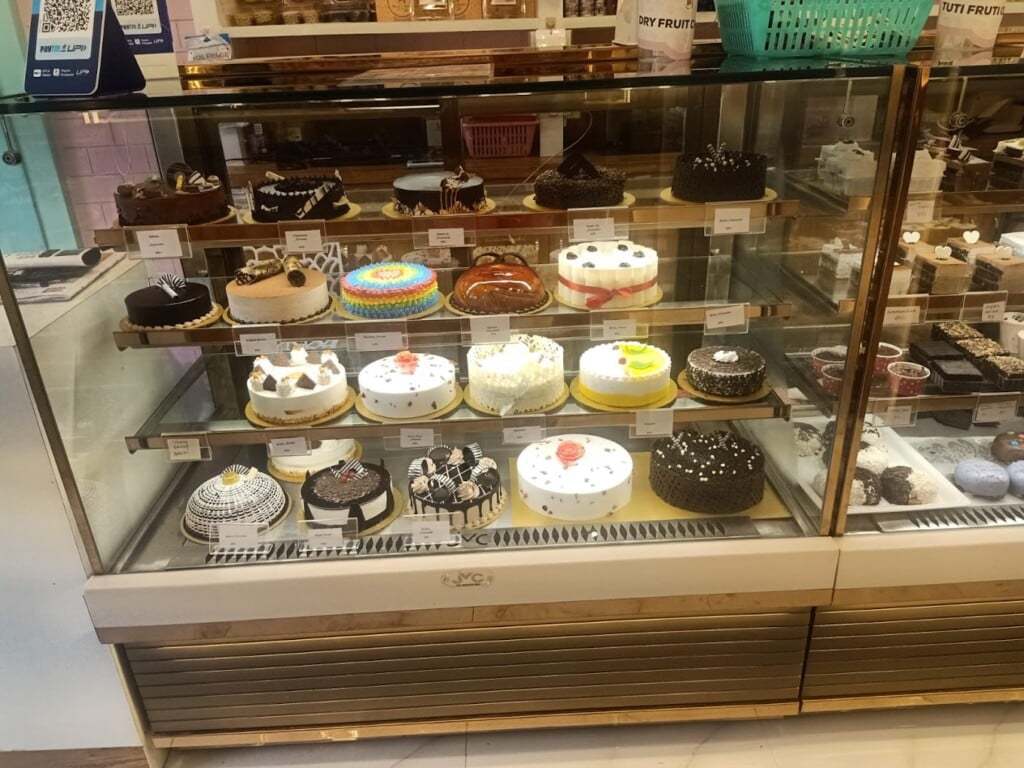 Maaru's Bakers & Cake Shop - Pimple Saudagar - 5