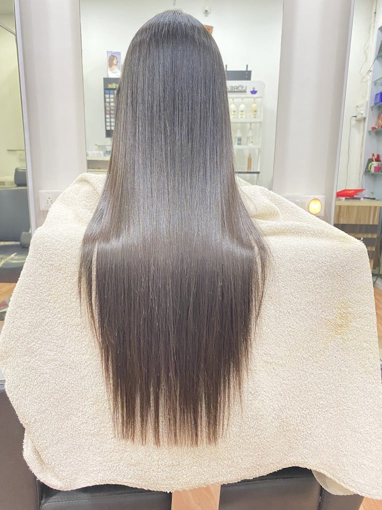 Diamond Ladies Beauty Parlour - Loreal Professional - 5