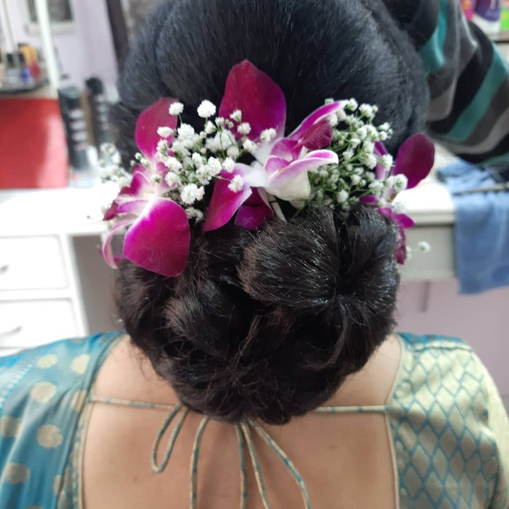 Dazzle Beauty parlour and makeup studio