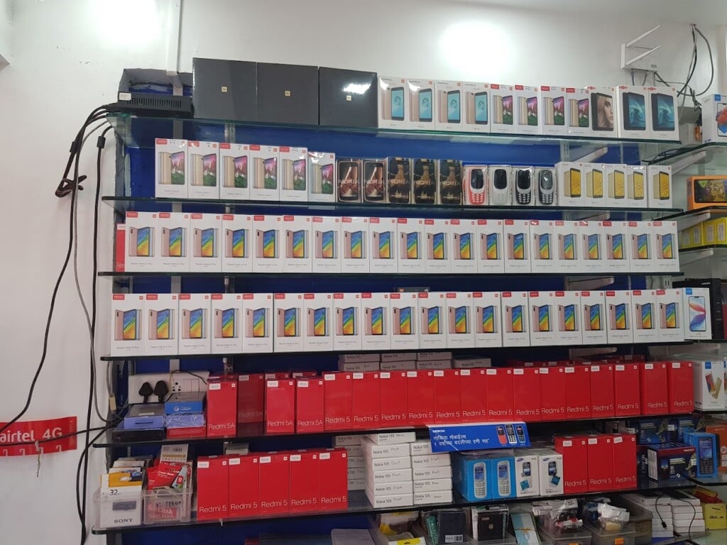 Agarwal mobile and electronics the mi preferred partner - 4