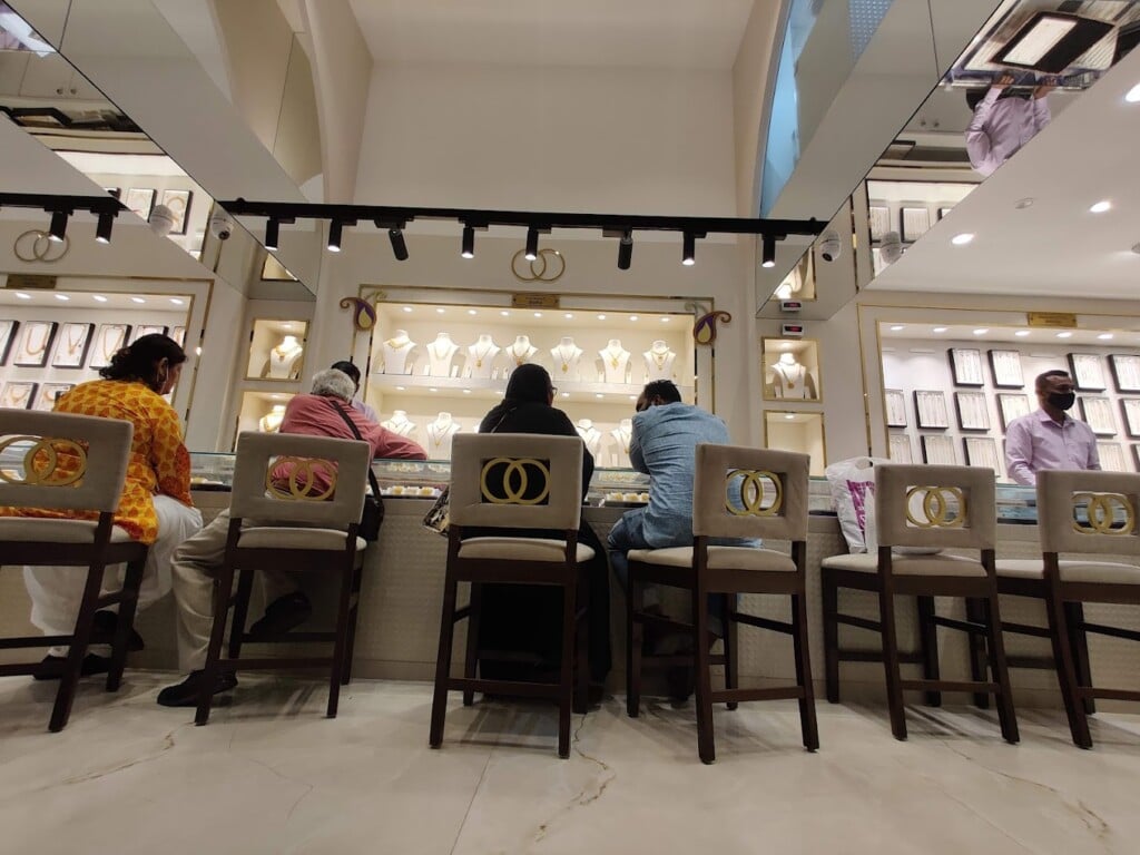 PNG Jewellers - Camp - 4