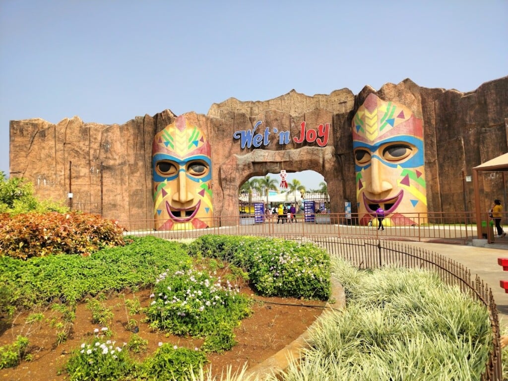 Wet N Joy Waterpark & Amusement Park - 3