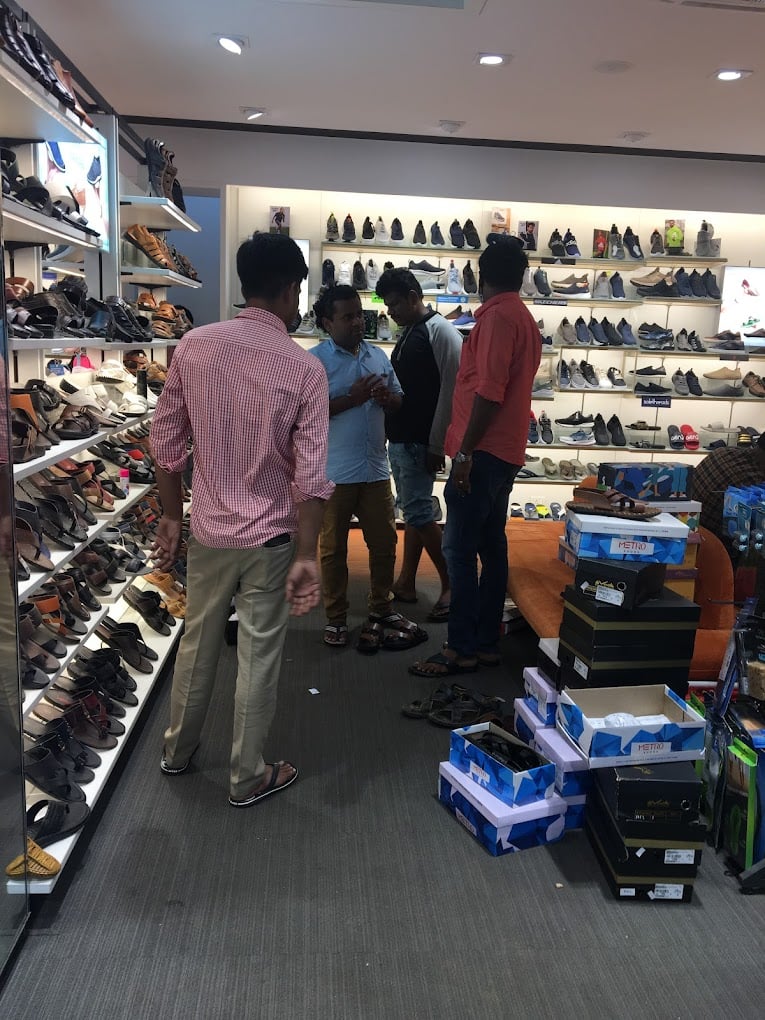 Metro Shoes Pune - 3