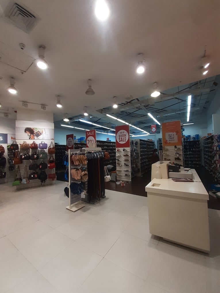 Payless Shoesource - 4