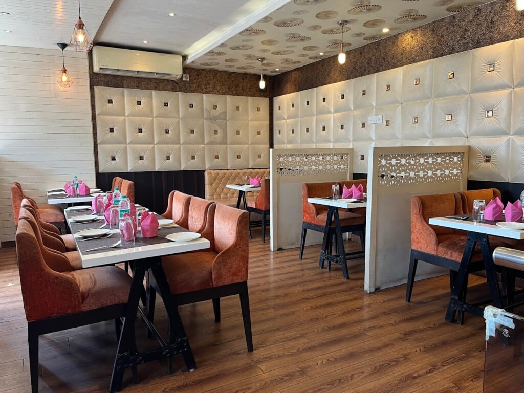 Plush 28 -Pure Veg Restaurant - 3