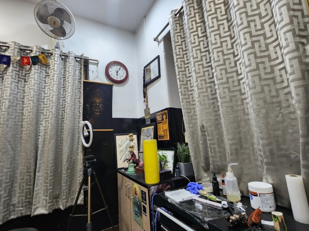 Unik Ink Tattoo Studio - 4