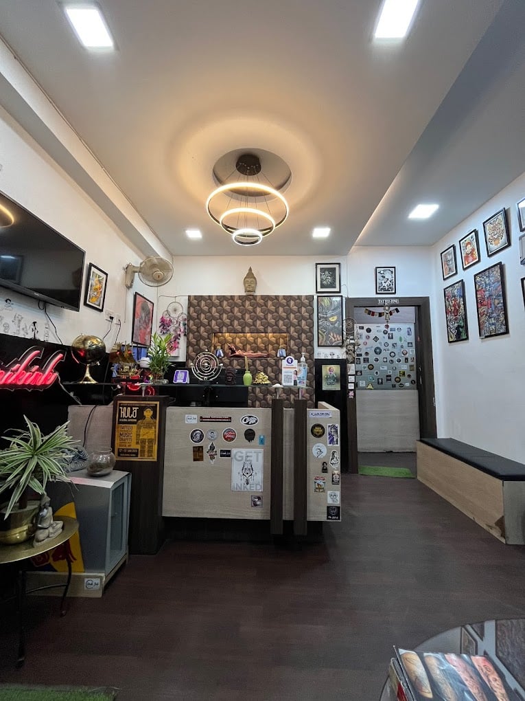 Unik Ink Tattoo Studio - 5