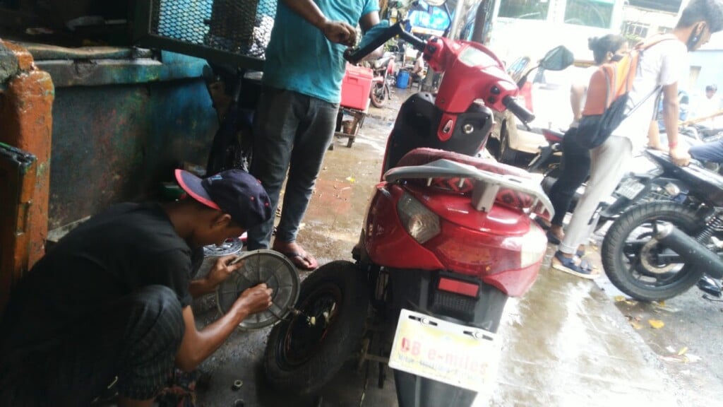The Mechanic | Pradip Auto Service Centre | Bike Repairing | Two Wheeler Garage | Exide | Battery | Studds | Steelbird | - 4