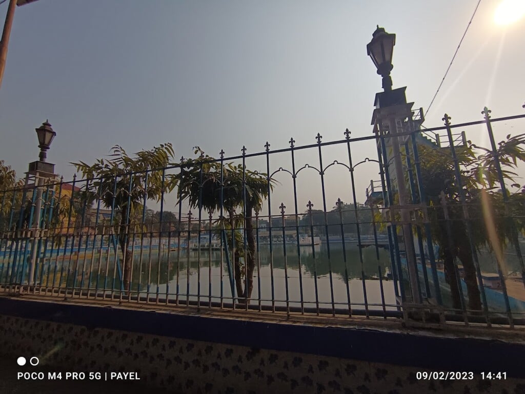 College Square Swimming Club