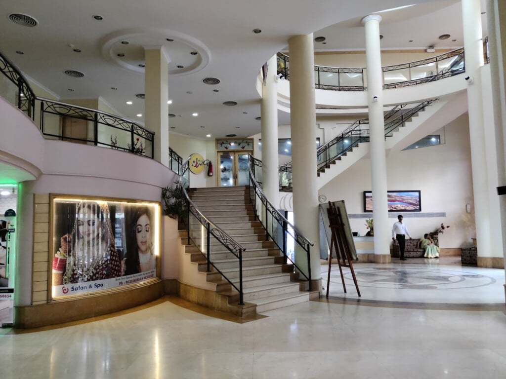 Space Town Swimming Pool - 4