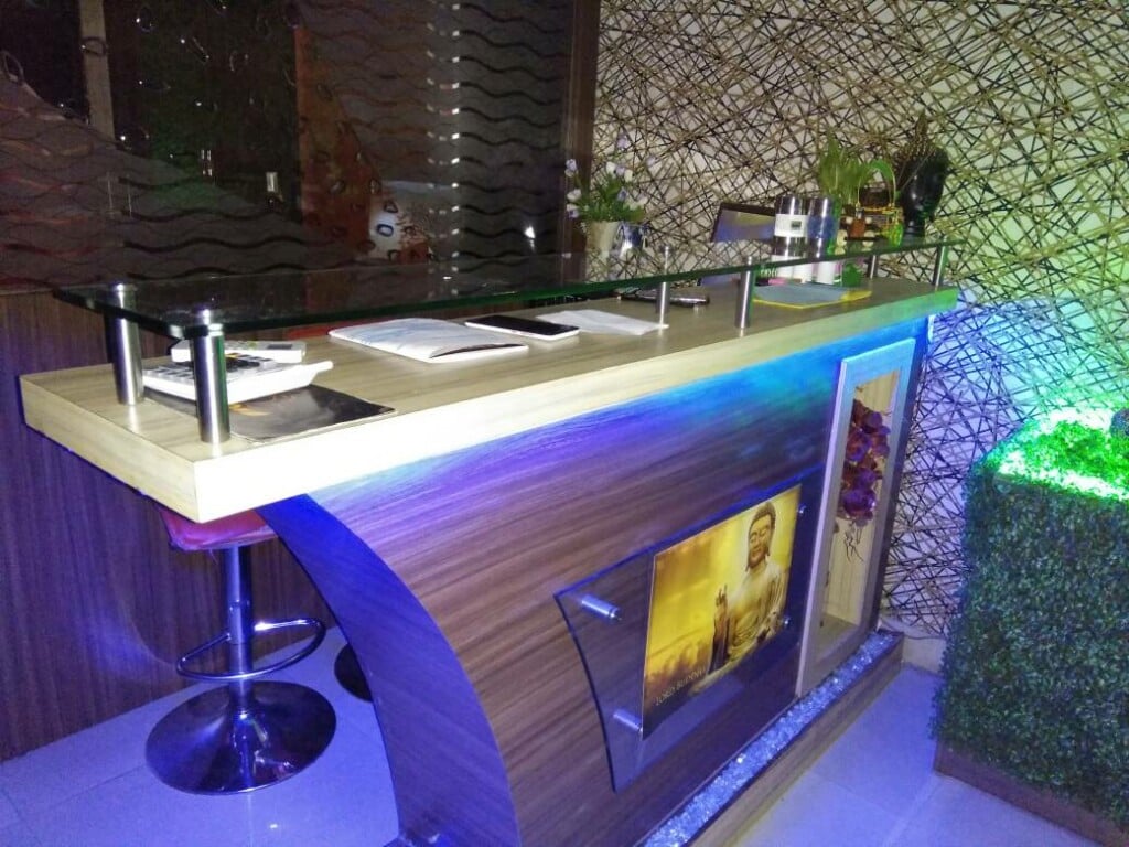 THE 25 SPA, ESPLANADE - 4