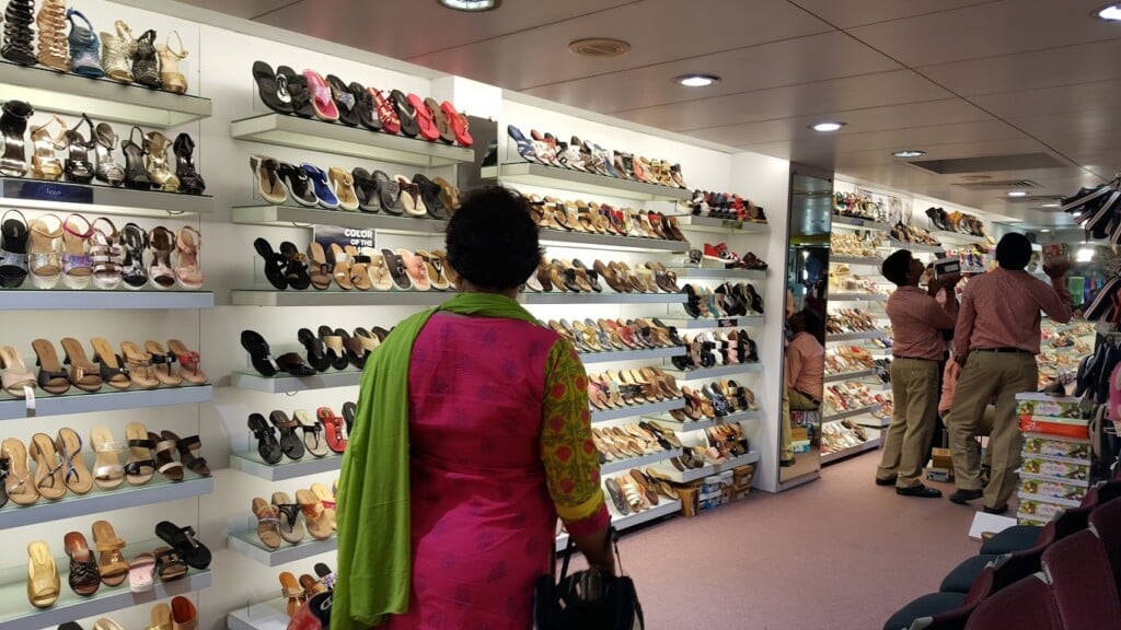 Metro Shoes Kolkata - 4