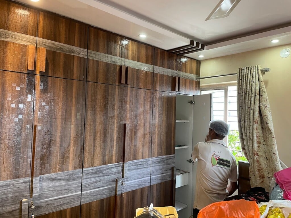 Das Pest Control - 1