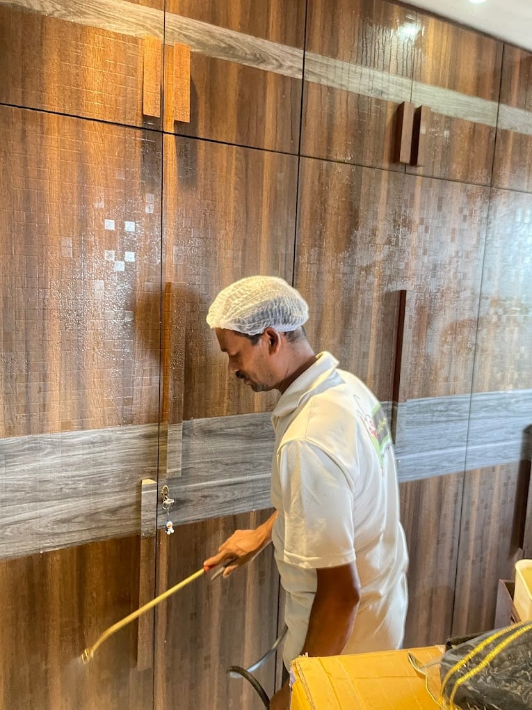 Das Pest Control - 2