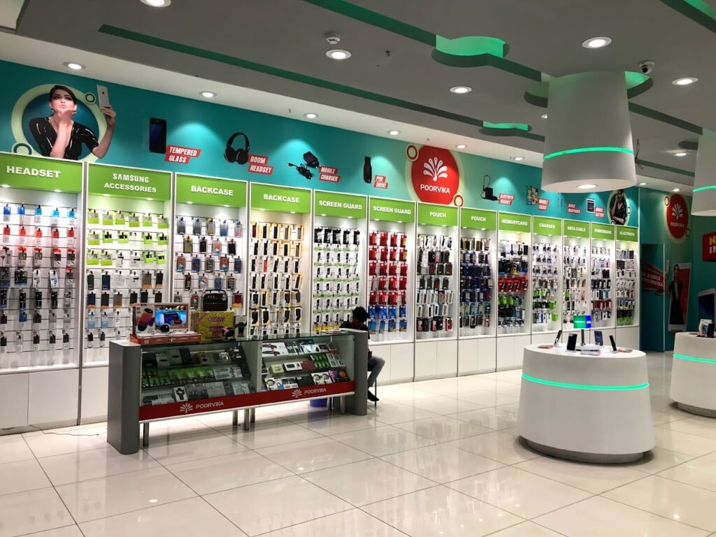 Poorvika Mobiles Mangalore - Forum Fiza Mall - 3