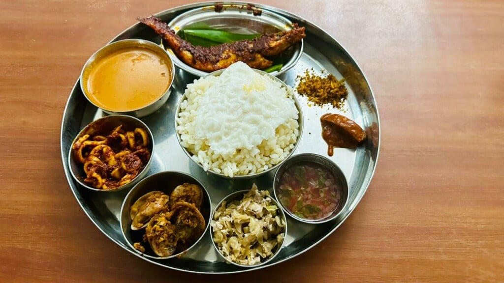 SHETTY LUNCH HOME - 5