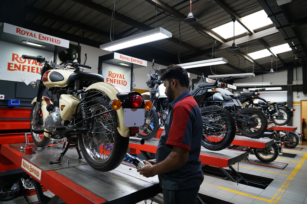 Royal Enfield Service Center - Niran Motors Pvt.Ltd - 3