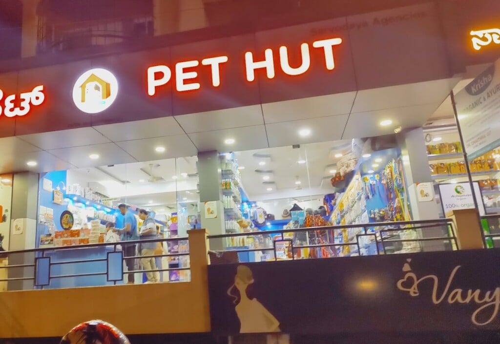 PET HUT, Golden Nugget Building, Mallikatte - 2