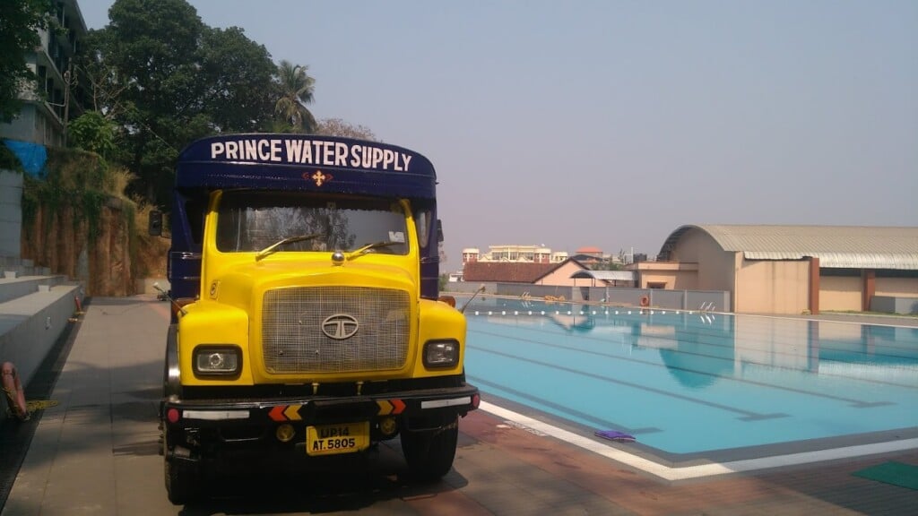 St Aloysius University Swimming Pool - 4