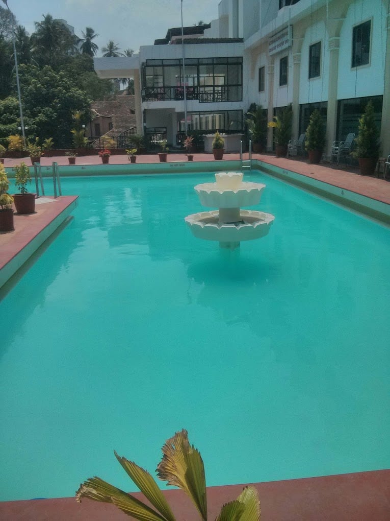 Moti Mahal Swimming Pool - 4