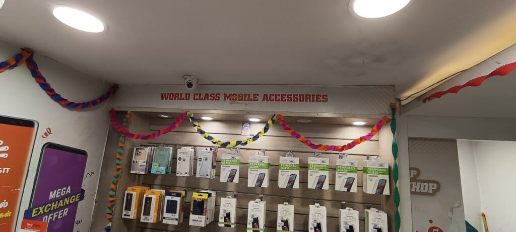 Poorvika Mobiles Ooty - 4