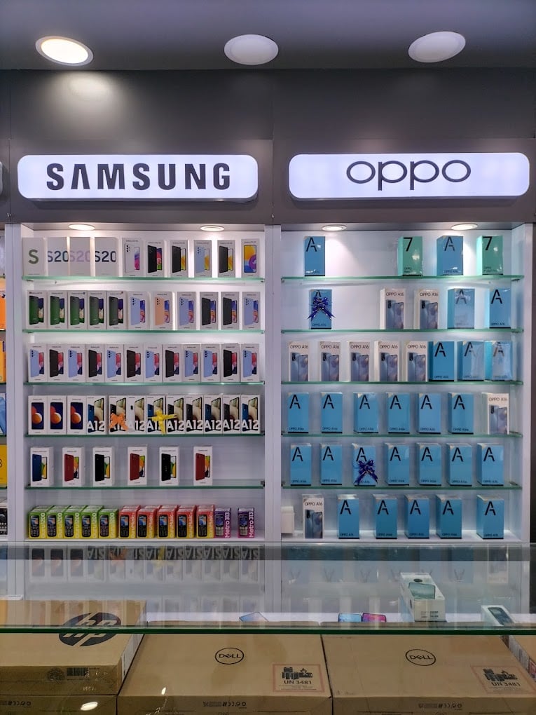 Supreme Mobiles - Opp to Coffee house, Ooty - 2