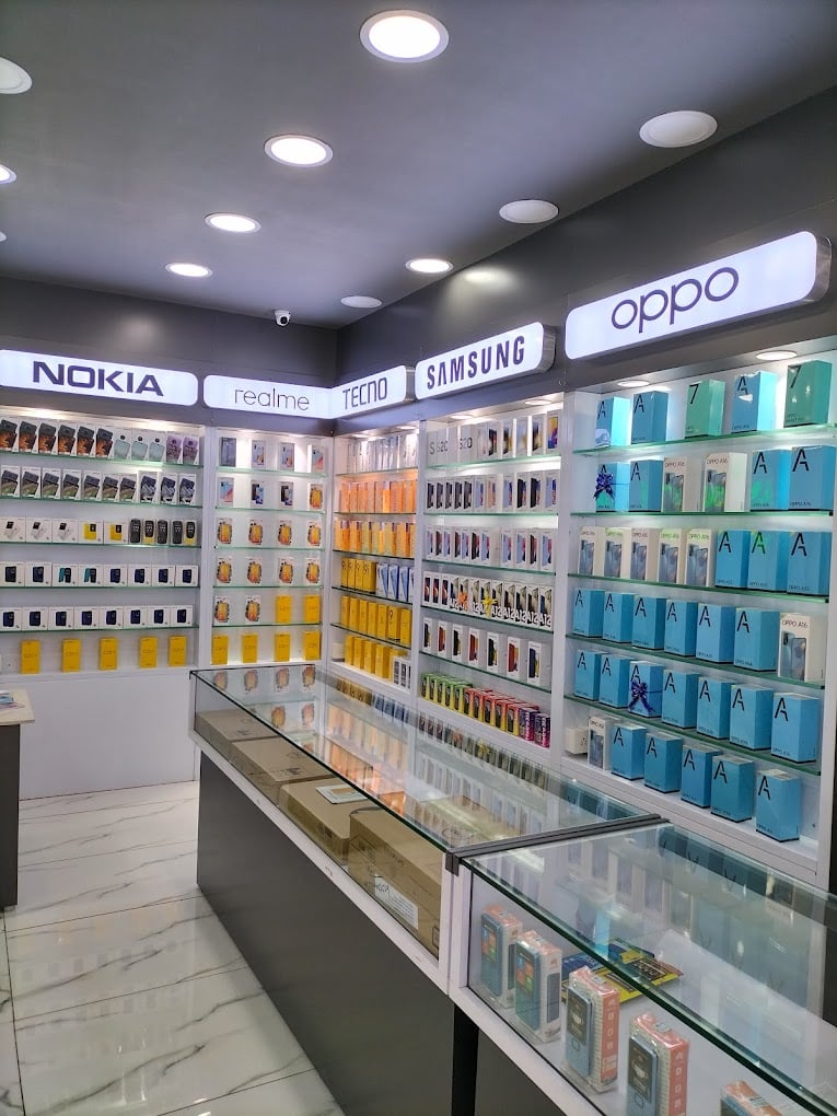 Supreme Mobiles - Opp to Coffee house, Ooty - 4