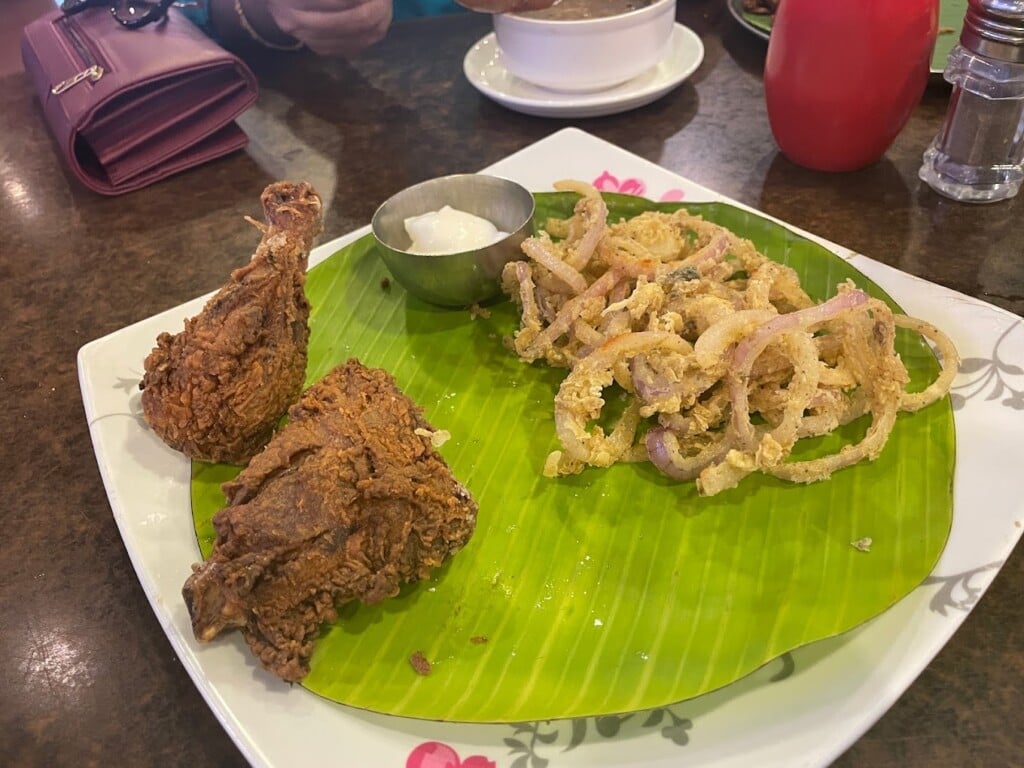 Hotel Blue Hills - 4