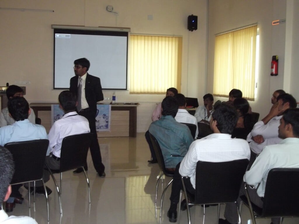 The iwis Academy - 4