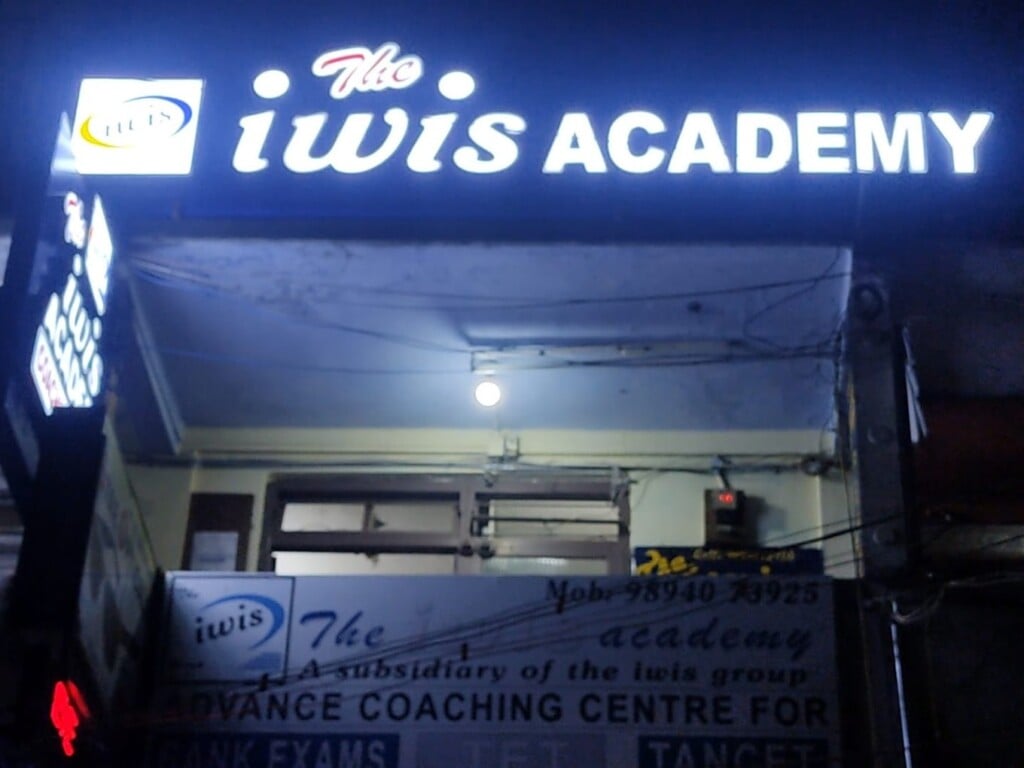 The iwis Academy