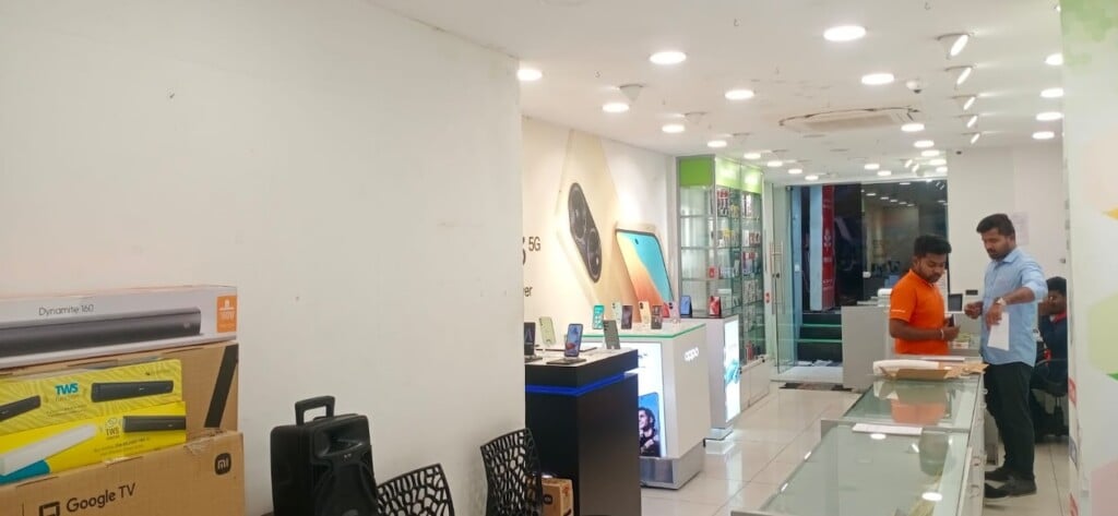 Poorvika Mobiles Kodaikanal - 3