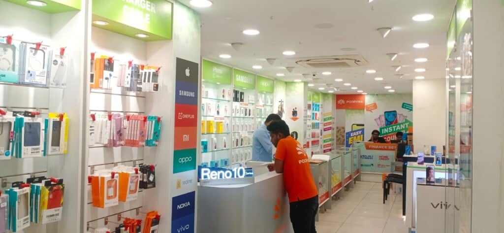 Poorvika Mobiles Kodaikanal - 5