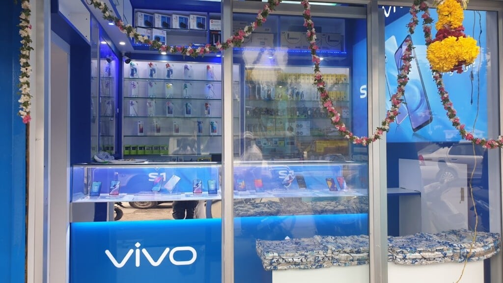 Reemass Cell City Kodaikanal- Mobile Phones Dealer & real estate - 2