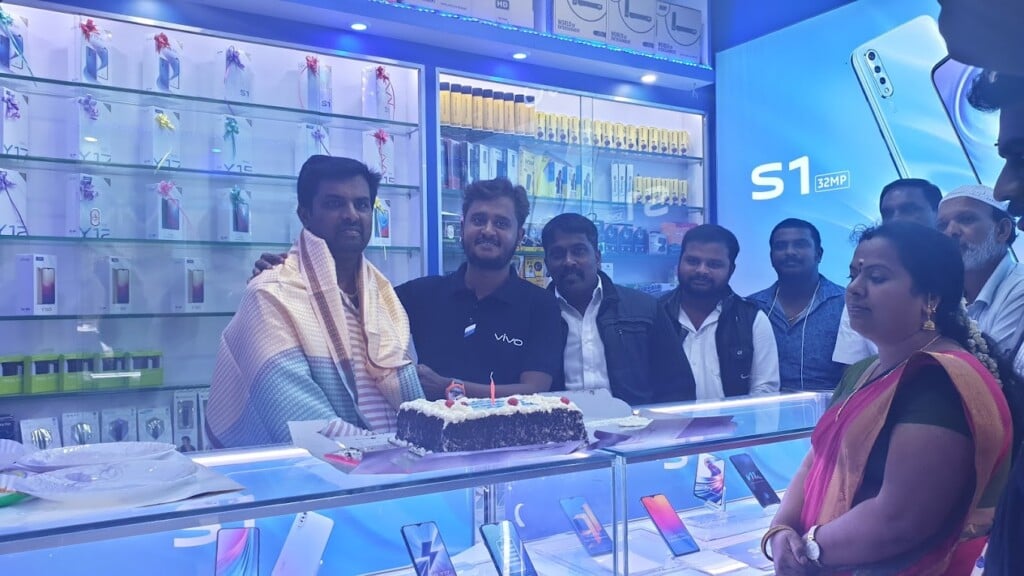 Reemass Cell City Kodaikanal- Mobile Phones Dealer & real estate - 3