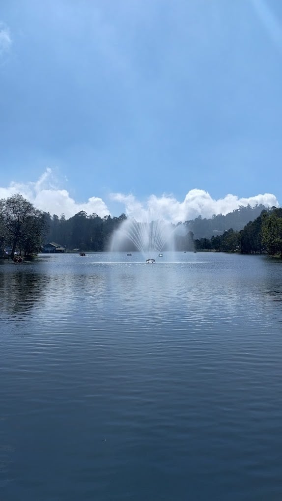 Water fountain (kodaikanal lake) - 5