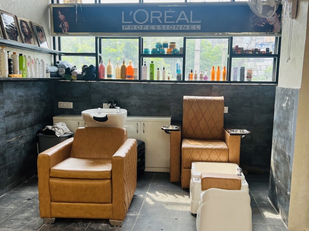 Tress And Kaya Unisex Salon - 2