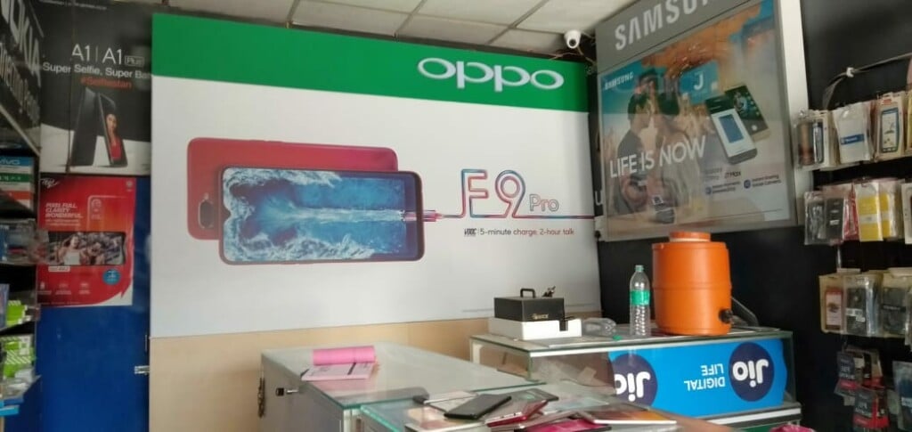 Aastha Mobile Store & Communication - 5