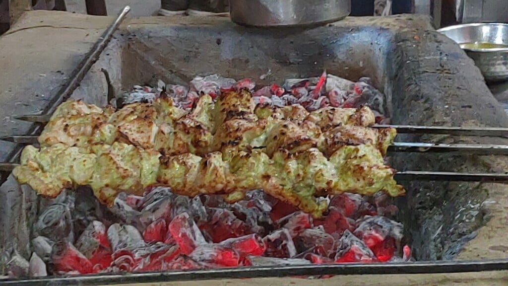 Capital Restaurant & Bar-be-que - 3