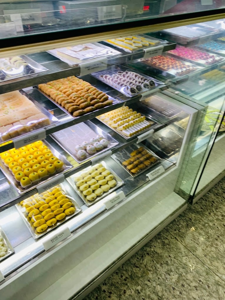 OM Sweets, Sector 50, Gurugram - 3