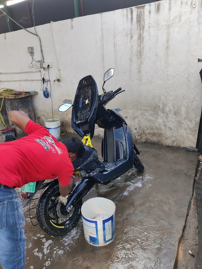 Apna Mechanic Bike Workshop & Auto Spare Shop - 2